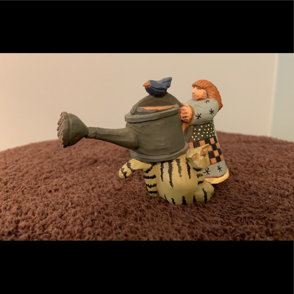 Williraye folk art mini figurine